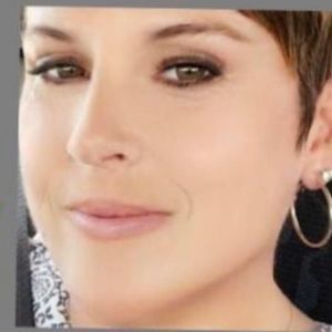 Meet your Posher, Carmen